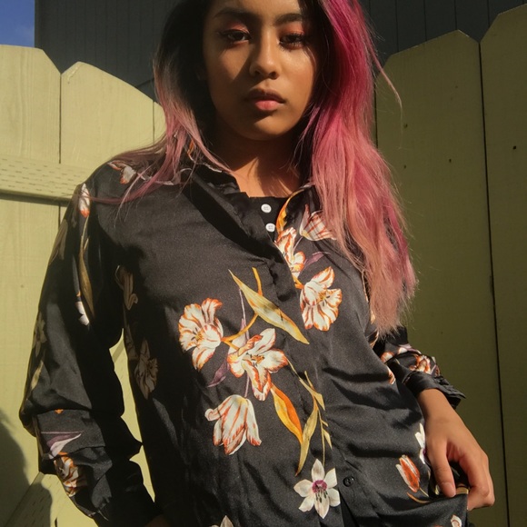 🌺Zara Floral Button Up🌸 - Picture 2 of 2